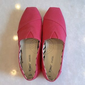 Hot pink Toms - super comfy!